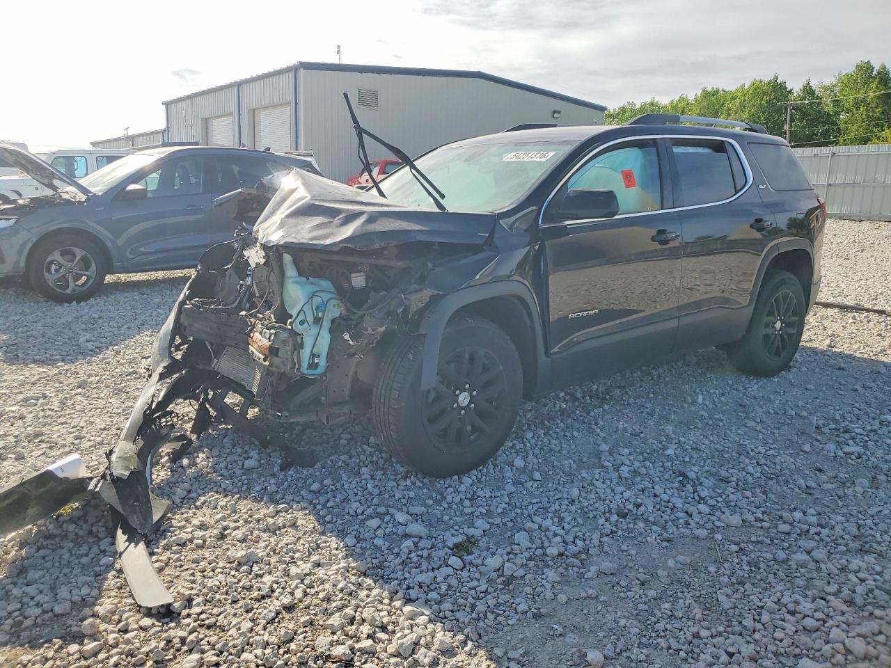 Salvage GMC Acadia Image