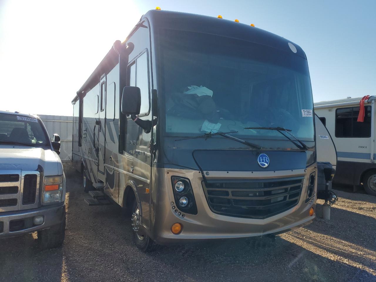 Salvage Ford F-530 Image