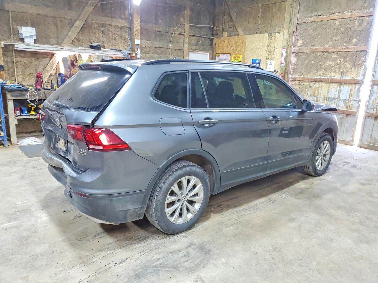 Volkswagen Tiguan S