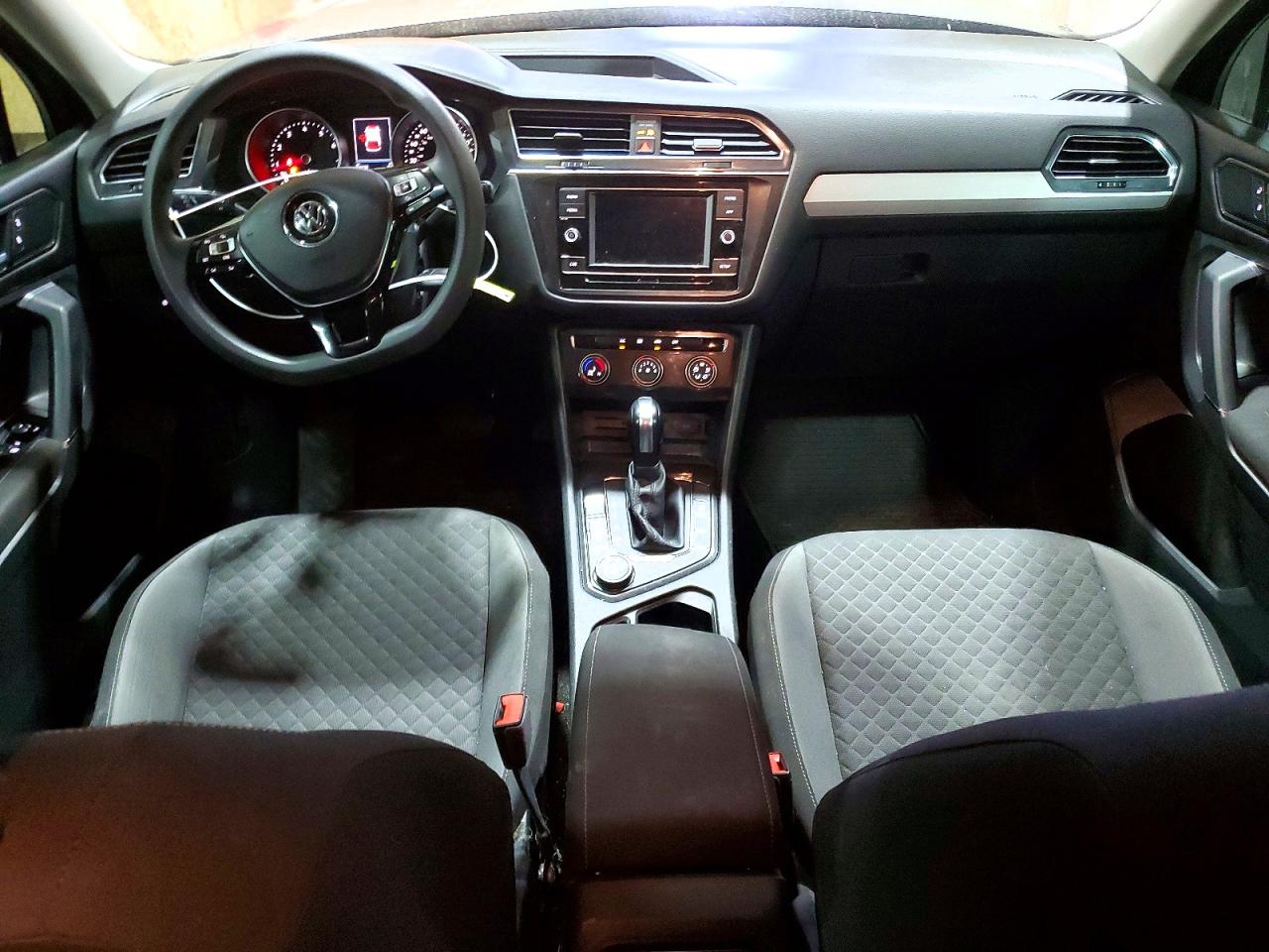 Volkswagen Tiguan S