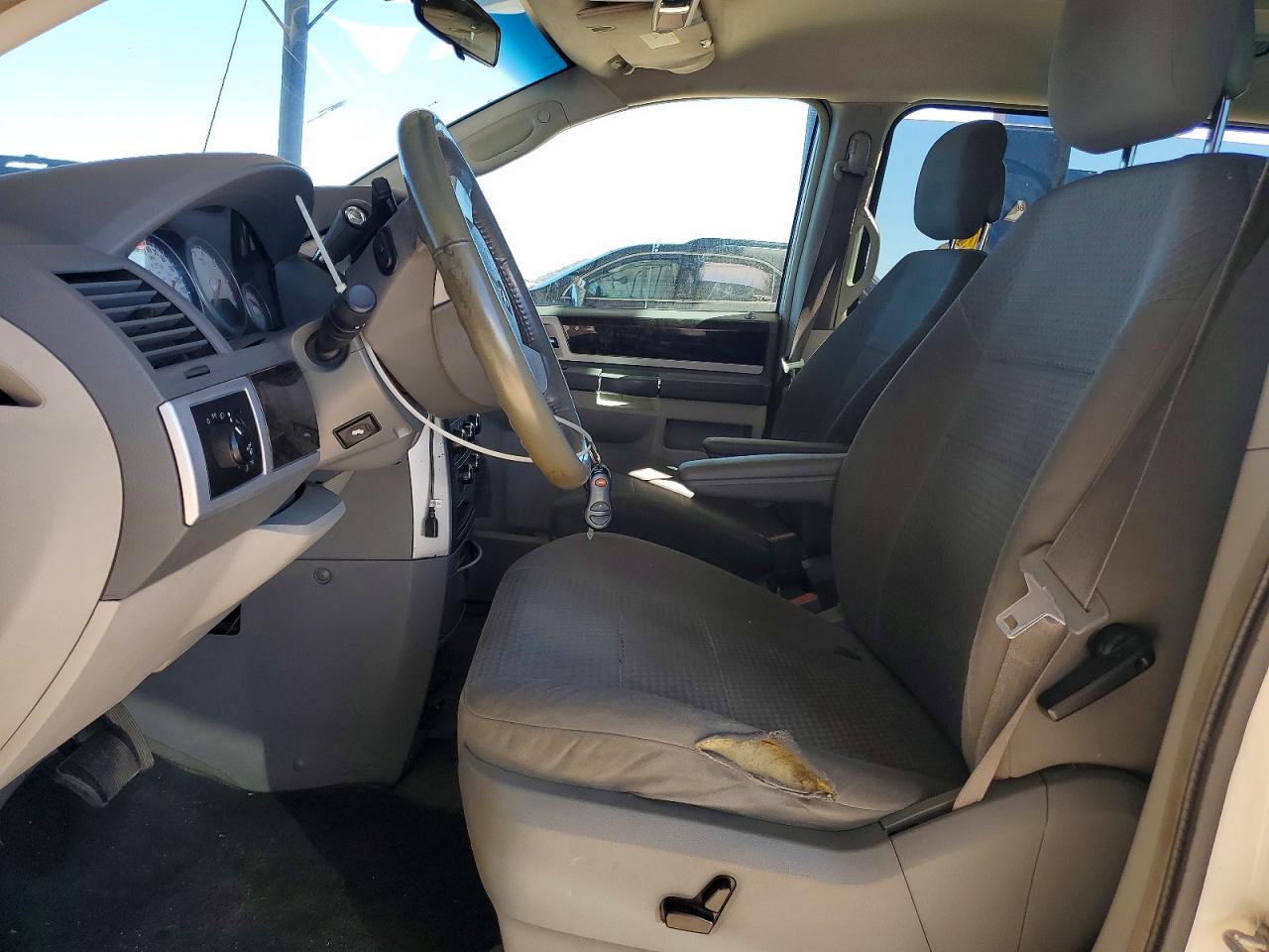 Dodge Caravan Sxt