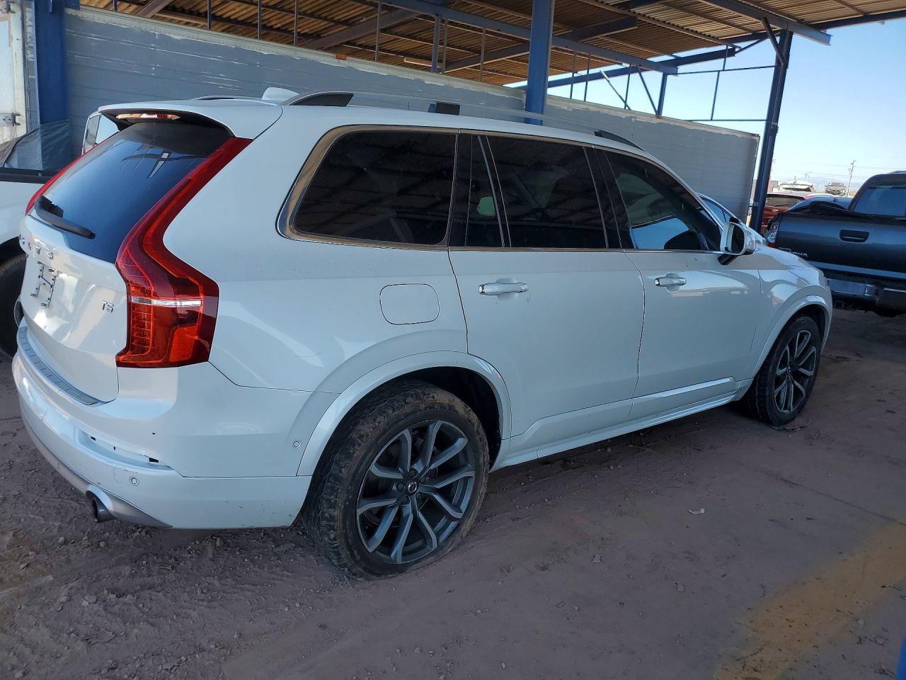 Volvo XC90 T5 Momentum