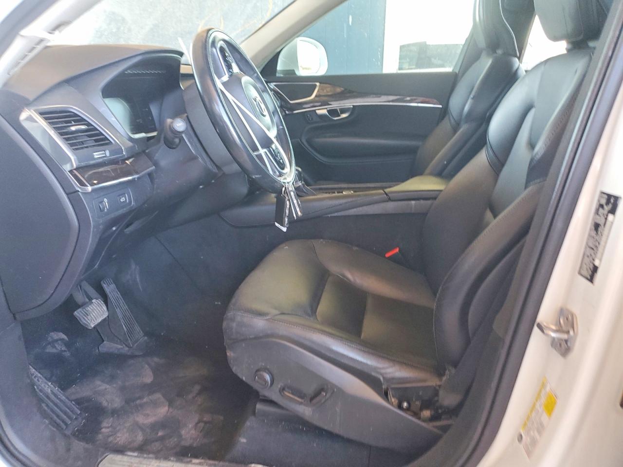Volvo XC90 T5 Momentum