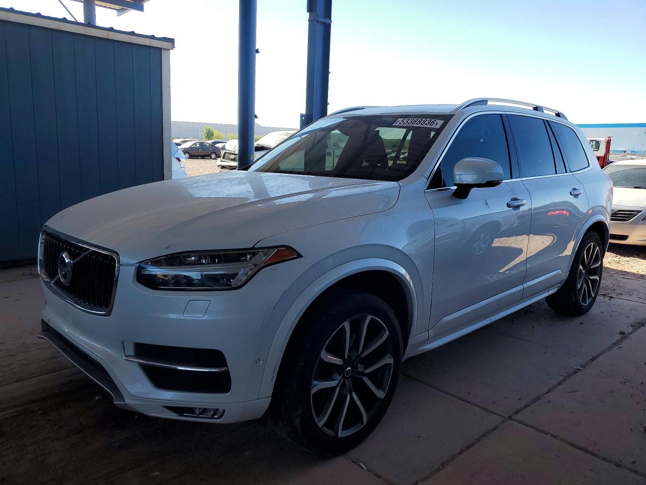 Salvage Volvo XC90 Image