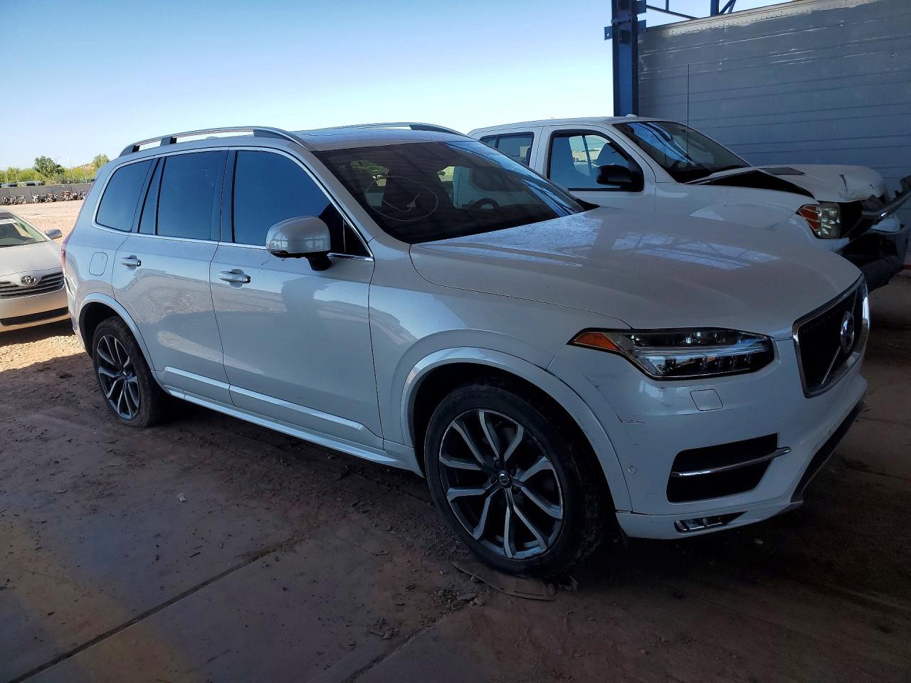 Volvo XC90 T5 Momentum
