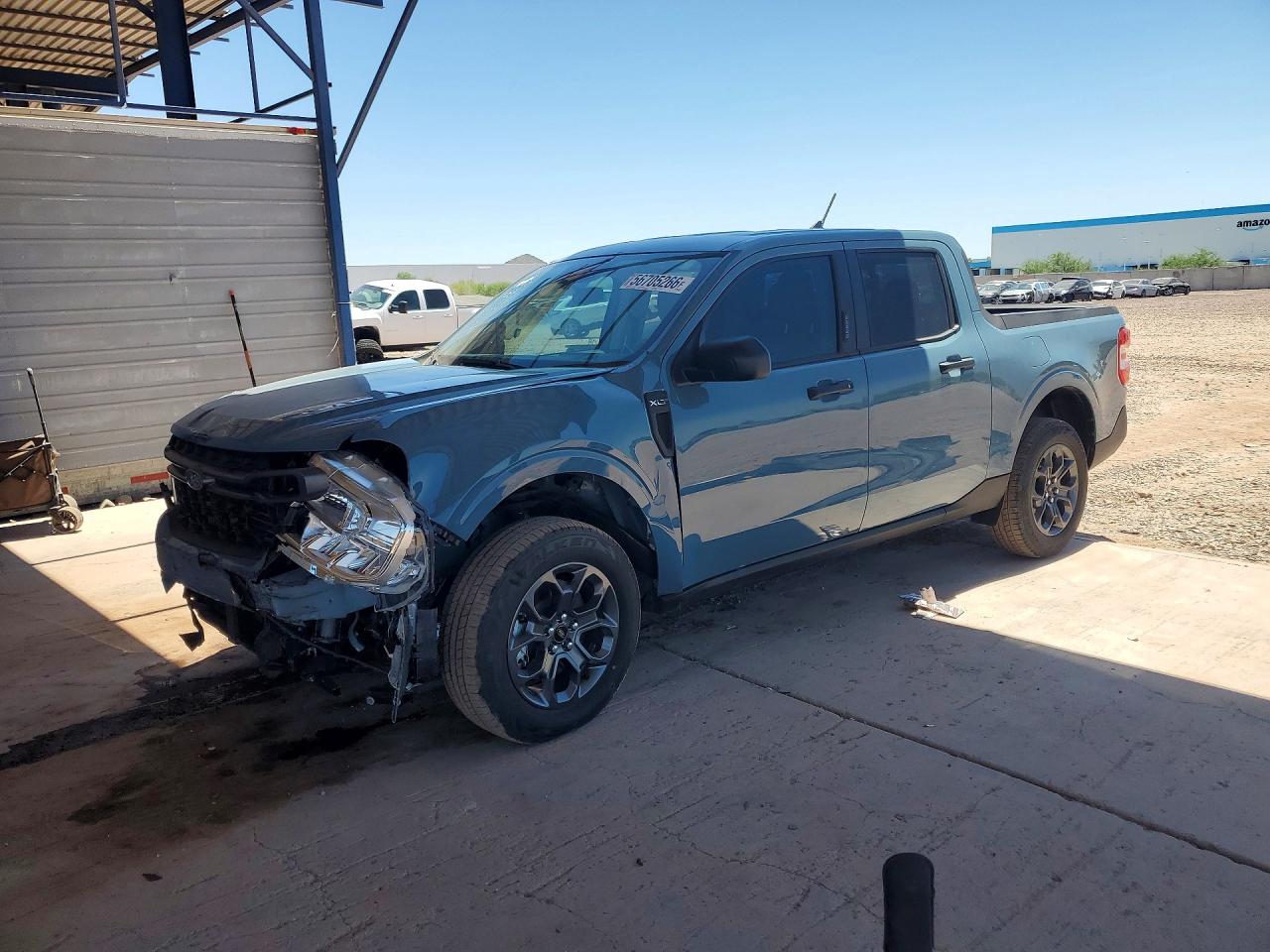 Salvage Ford Maverick Image