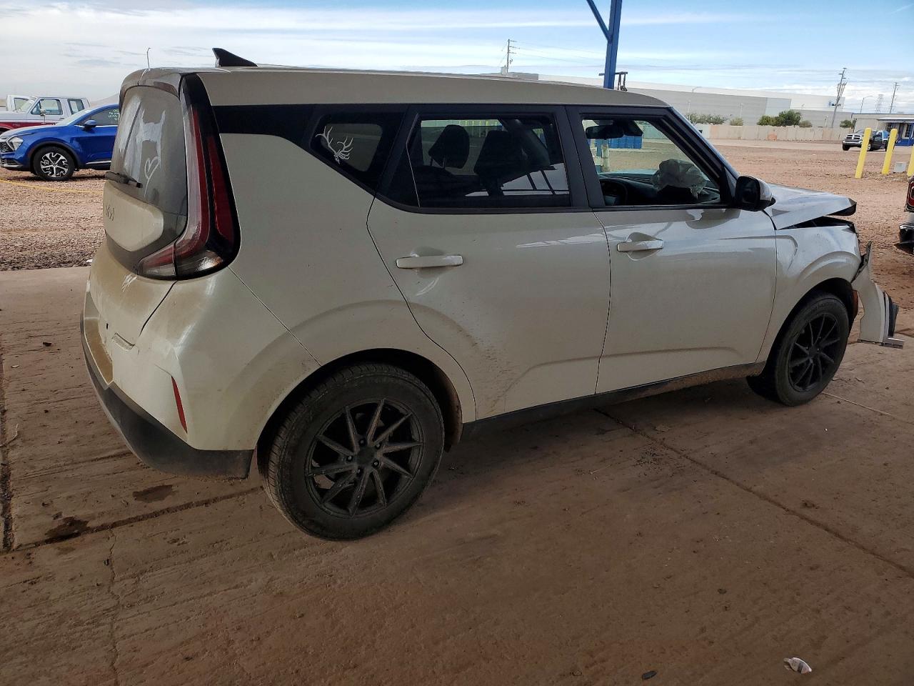 Kia Soul Lx