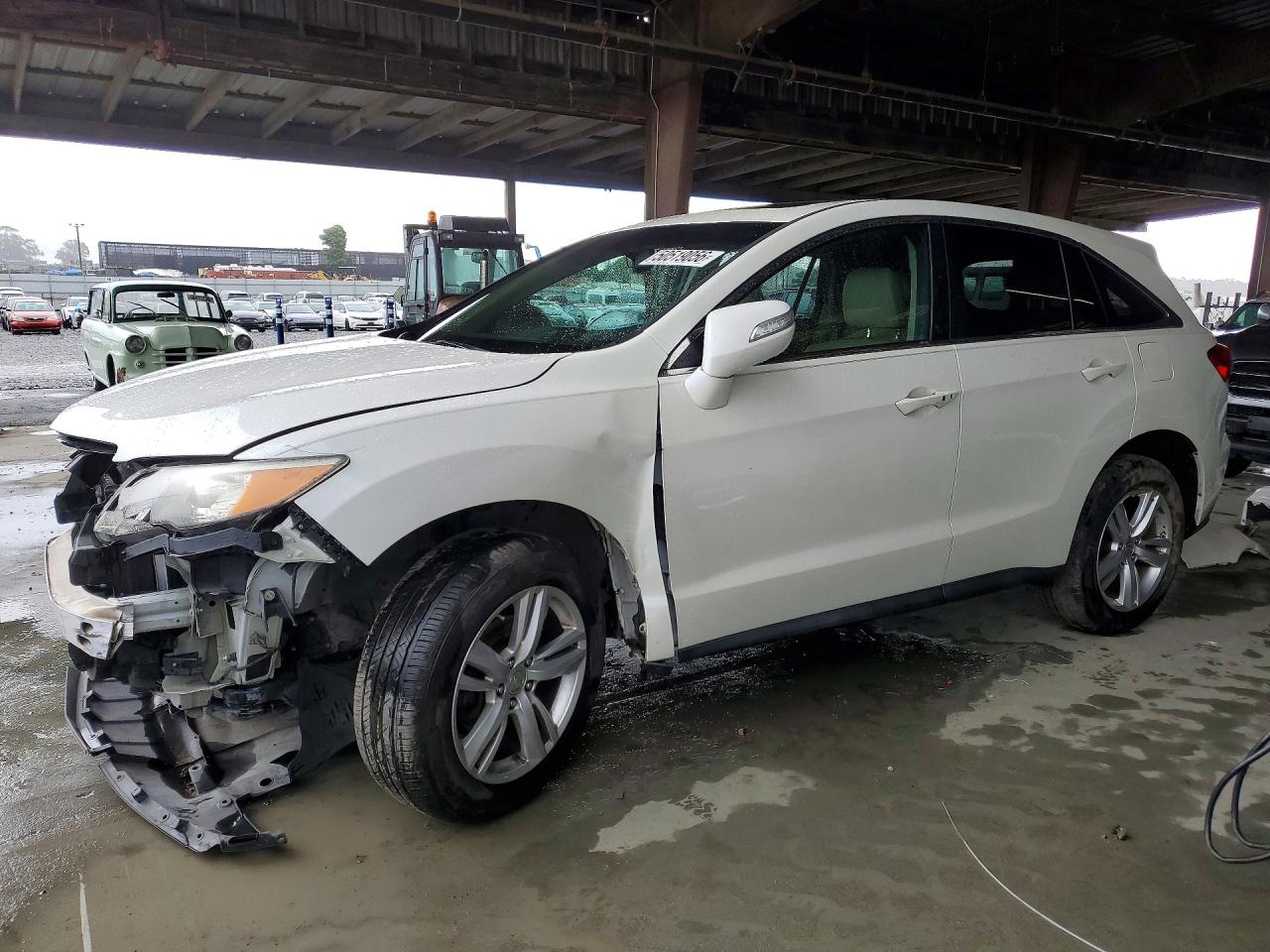 Salvage Acura RDX Image