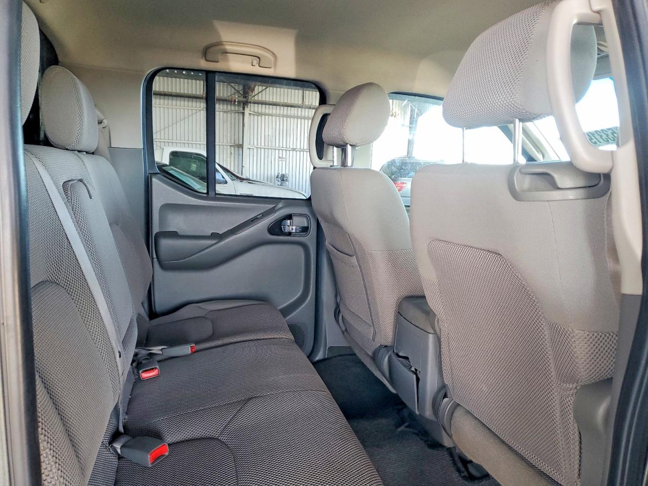 Nissan Frontier Se