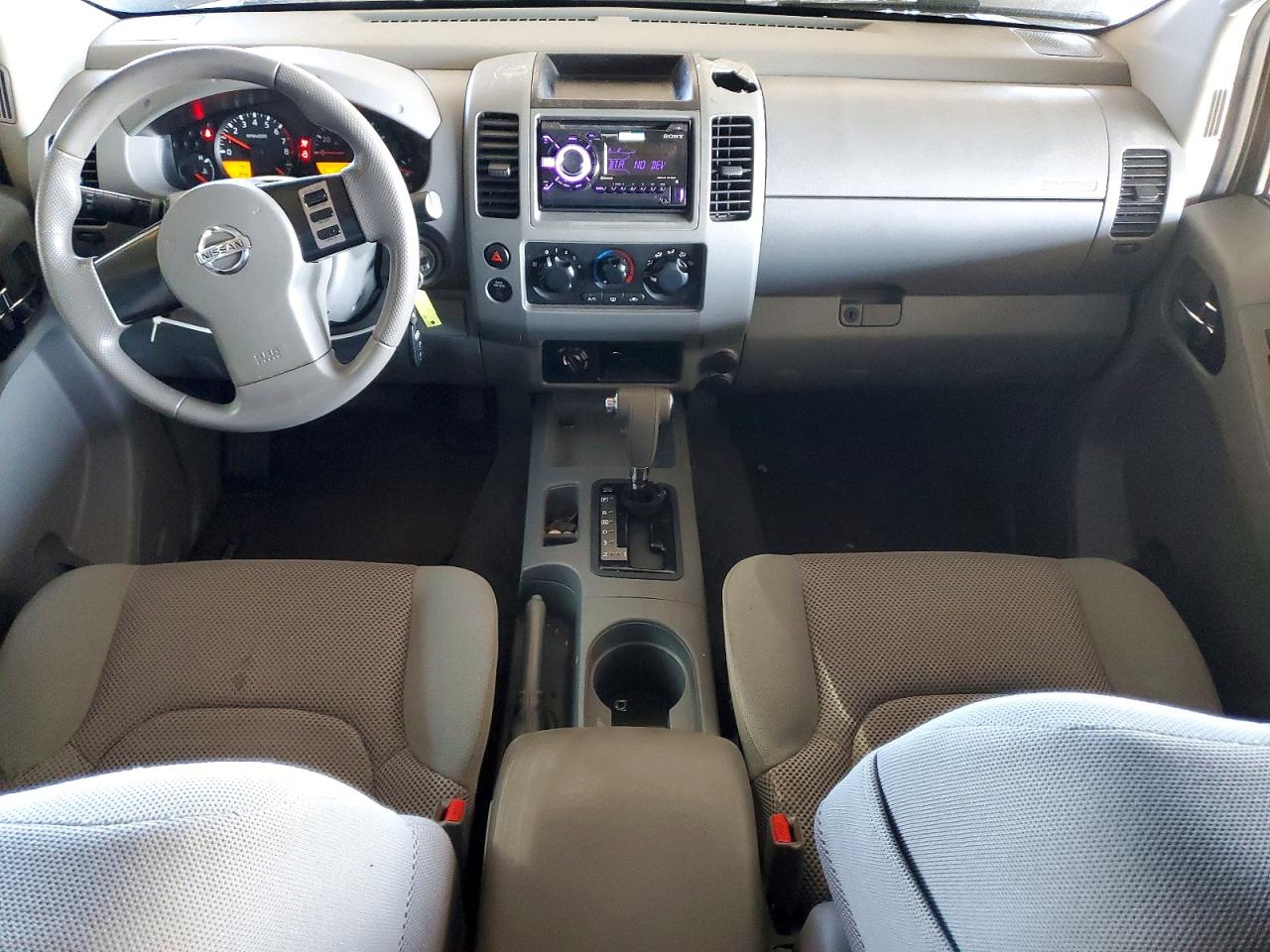 Nissan Frontier Se