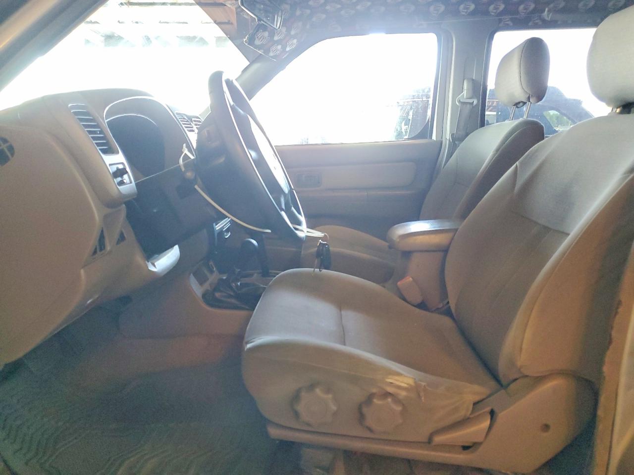 Nissan Frontier Xe
