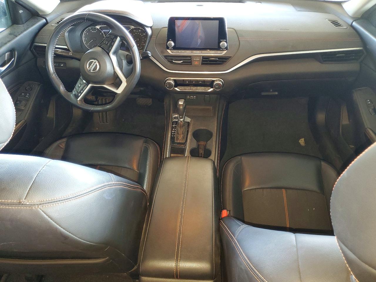 Nissan Altima Sr
