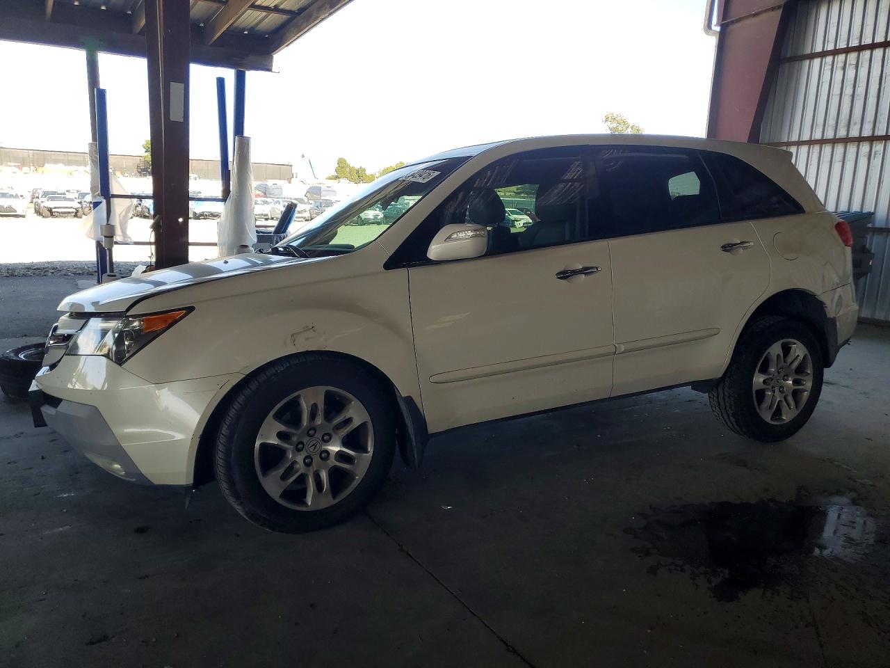 Salvage Acura MDX Image