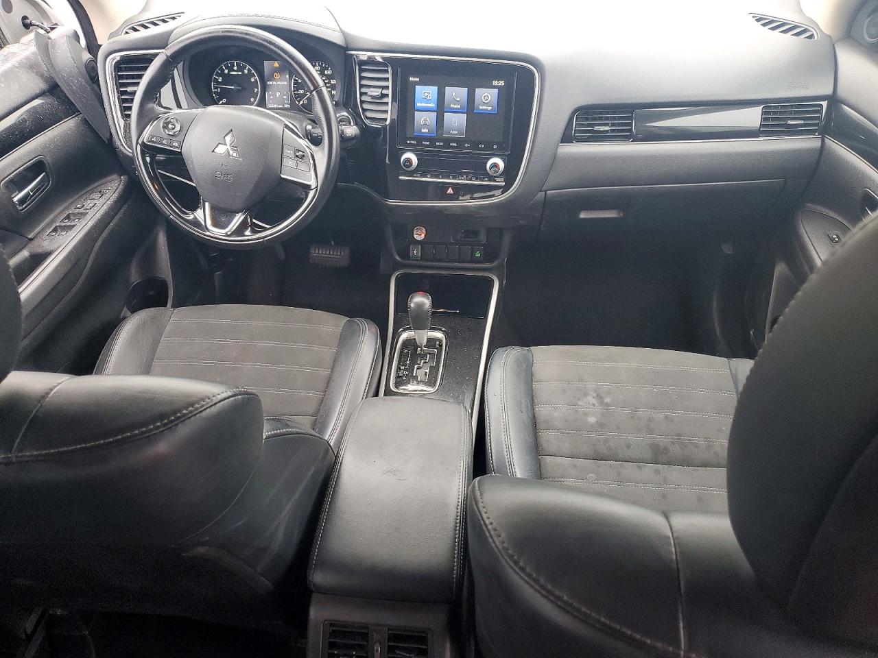 Mitsubishi Outlander Se