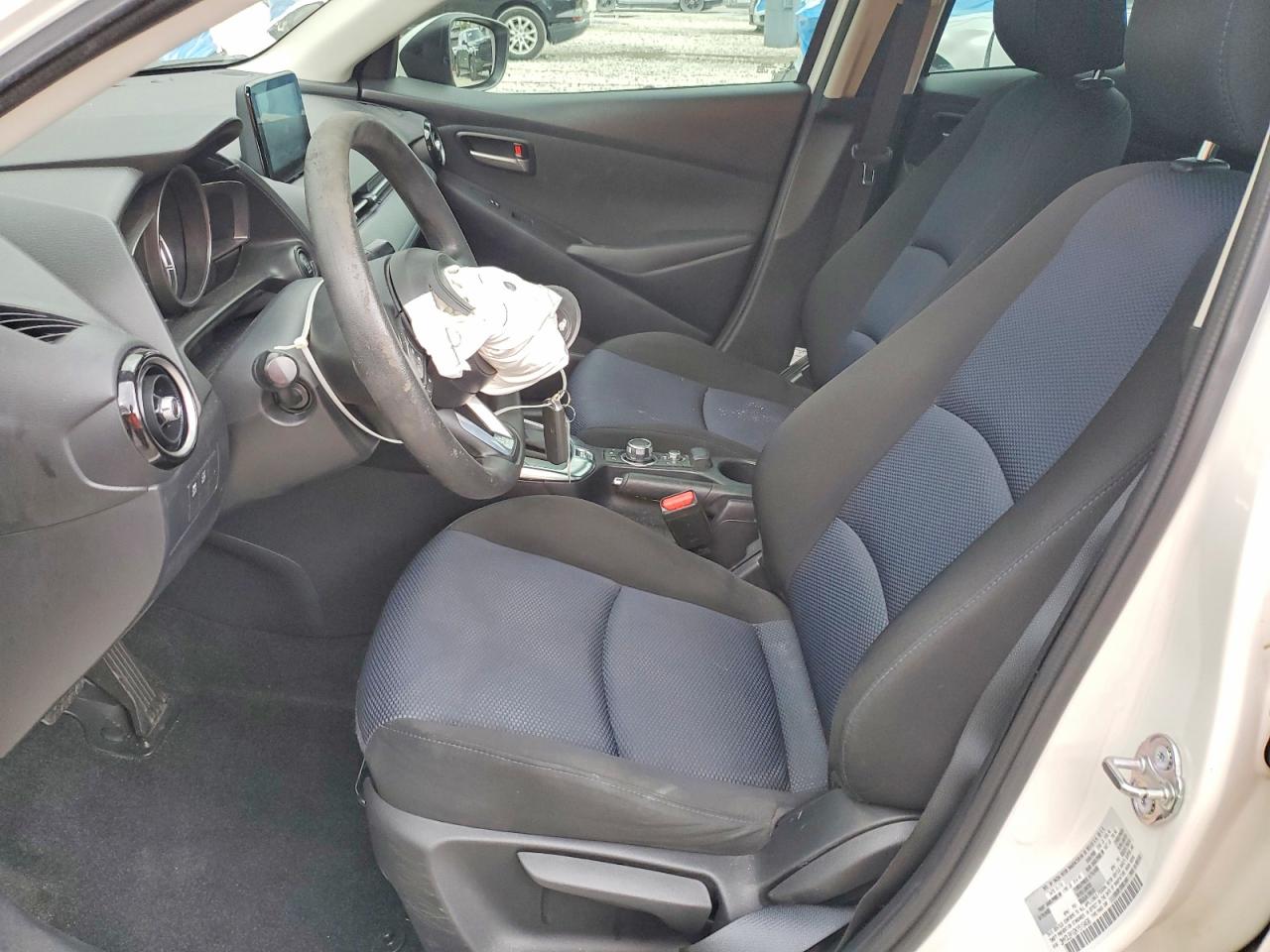 Toyota Yaris Le