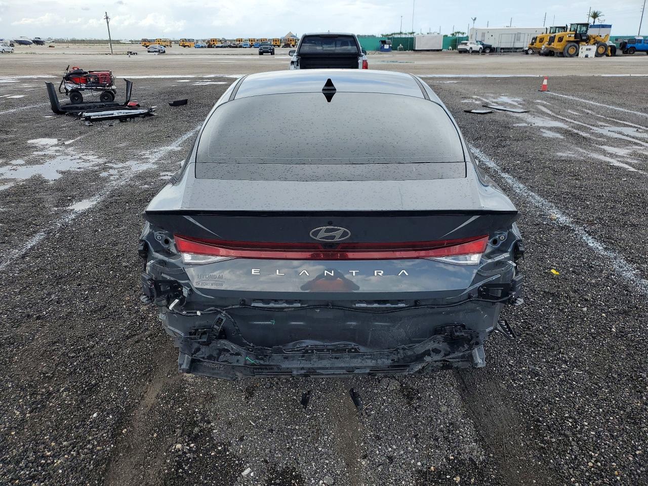 Hyundai ELANTRA Sel Sport