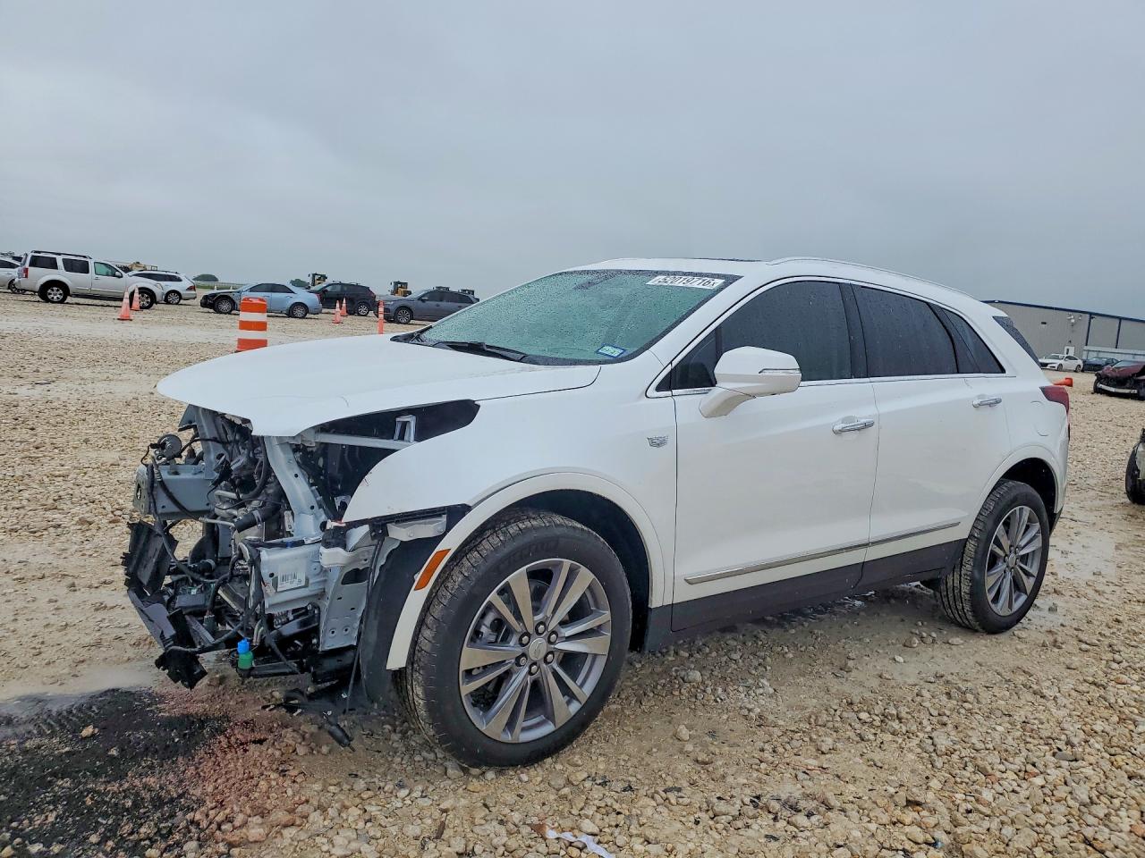 Salvage Cadillac XT5 Image