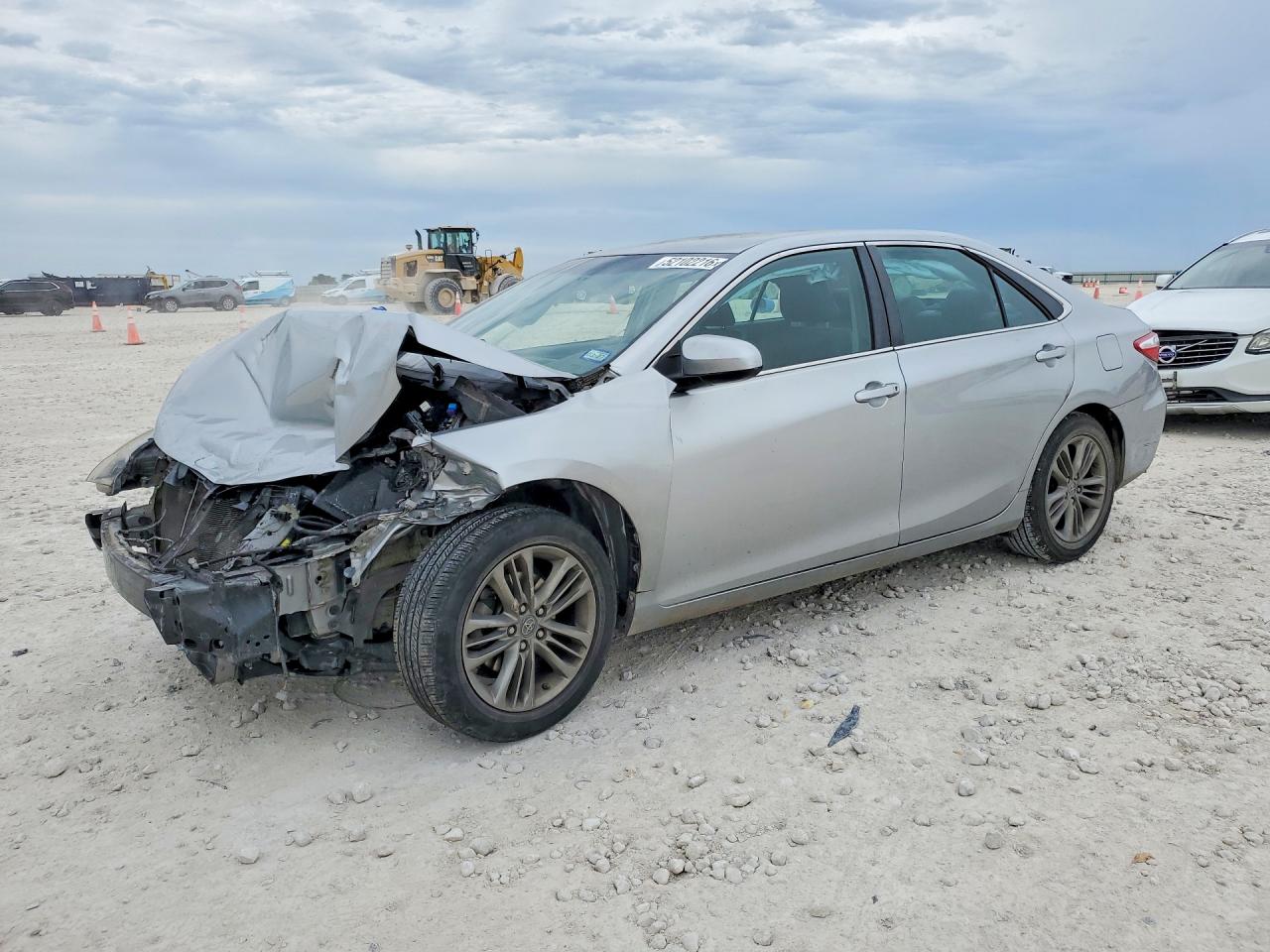 Salvage Toyota Camry Image
