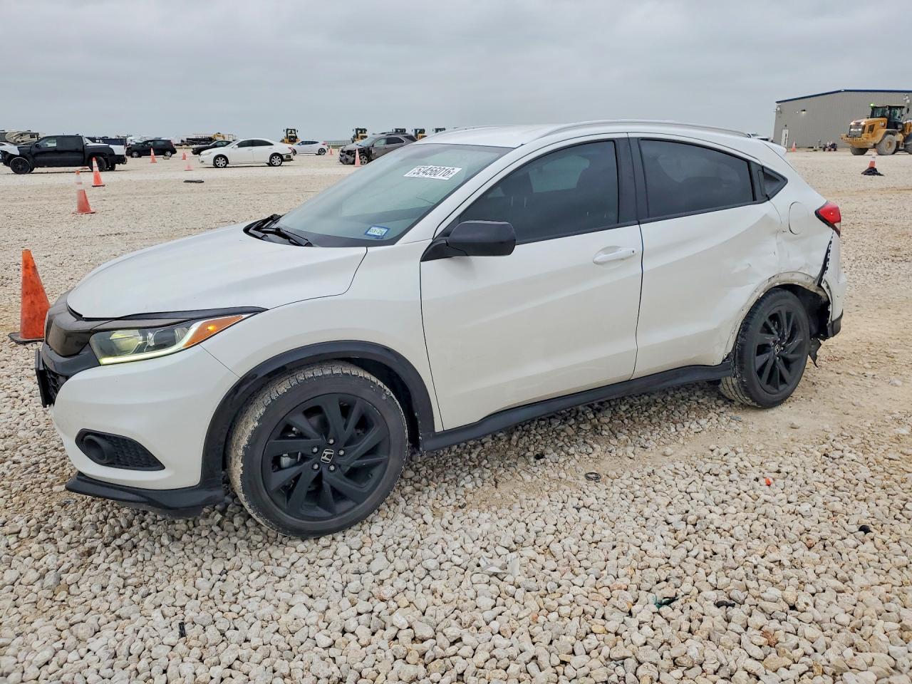Salvage Honda HR-V Image