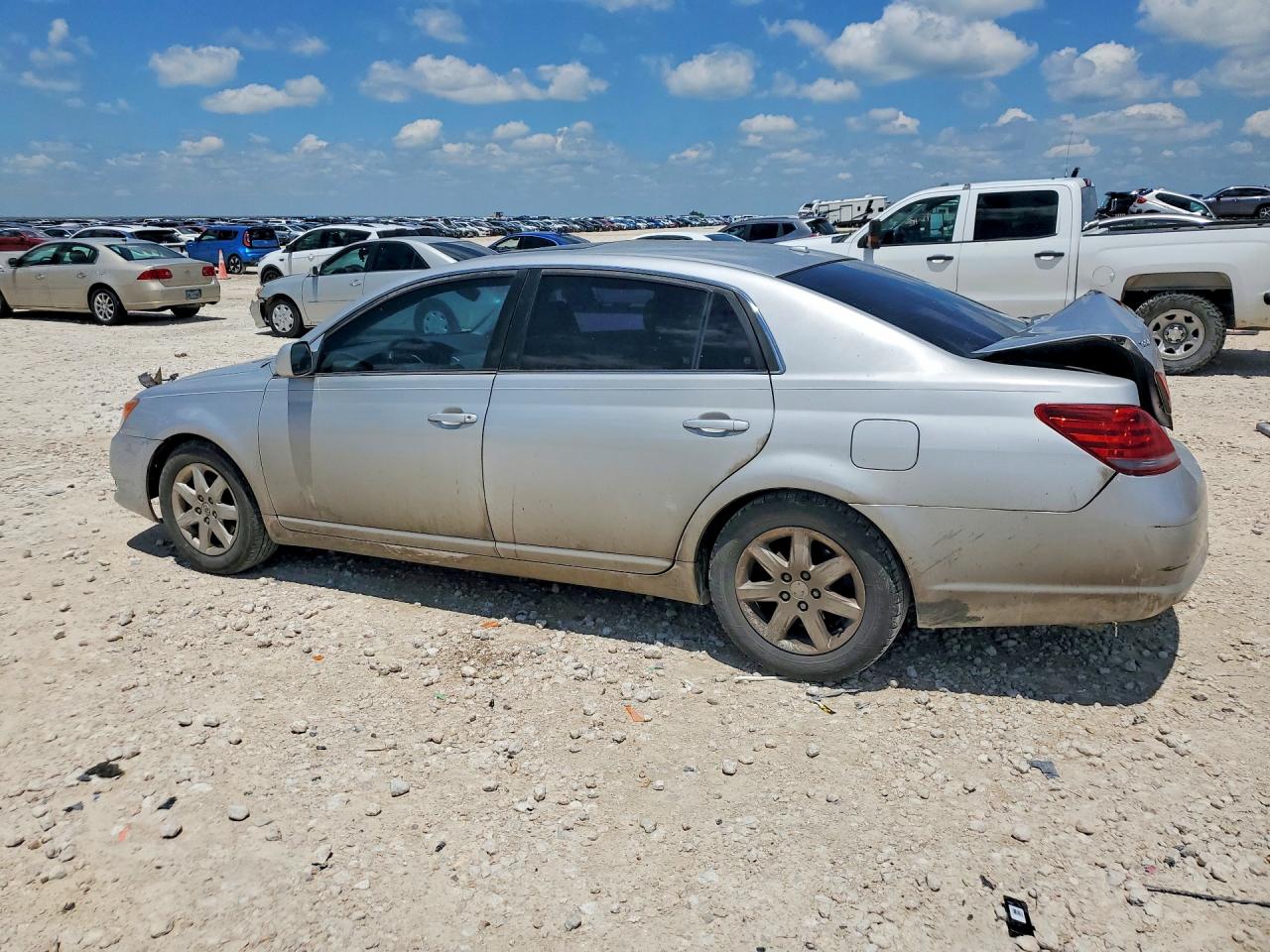 Toyota Avalon Xl