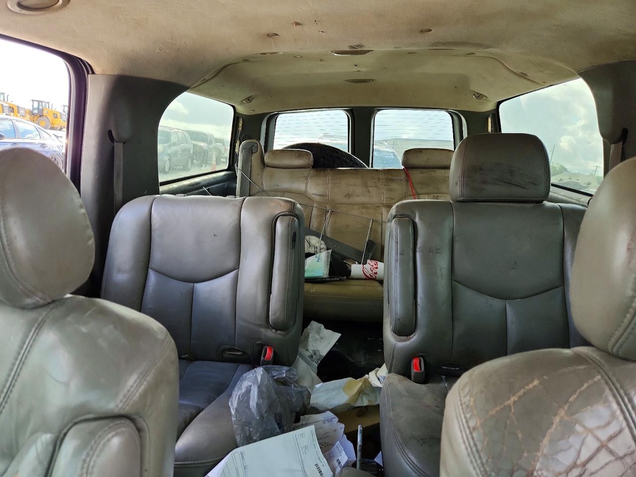 Chevrolet Suburban C1500