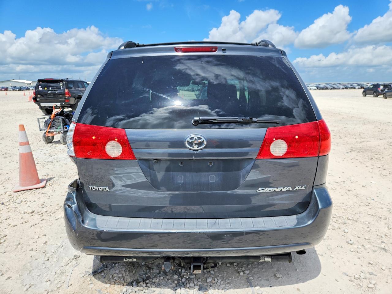 Toyota Sienna Xle