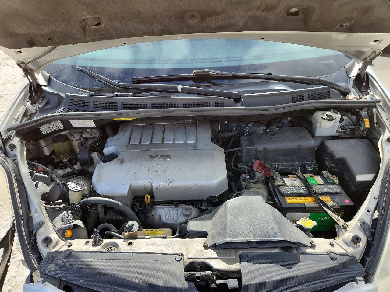 Toyota Sienna Le 8-passenger