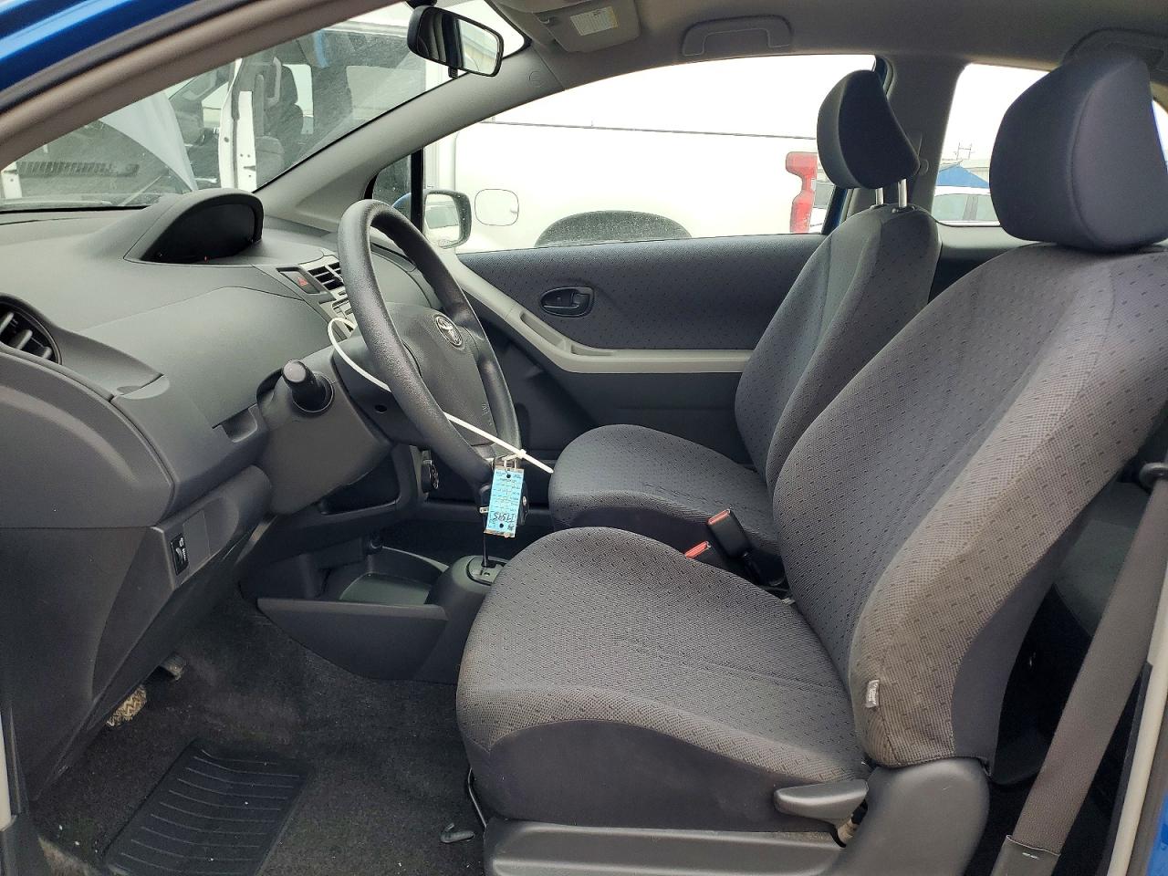 Toyota Yaris Base