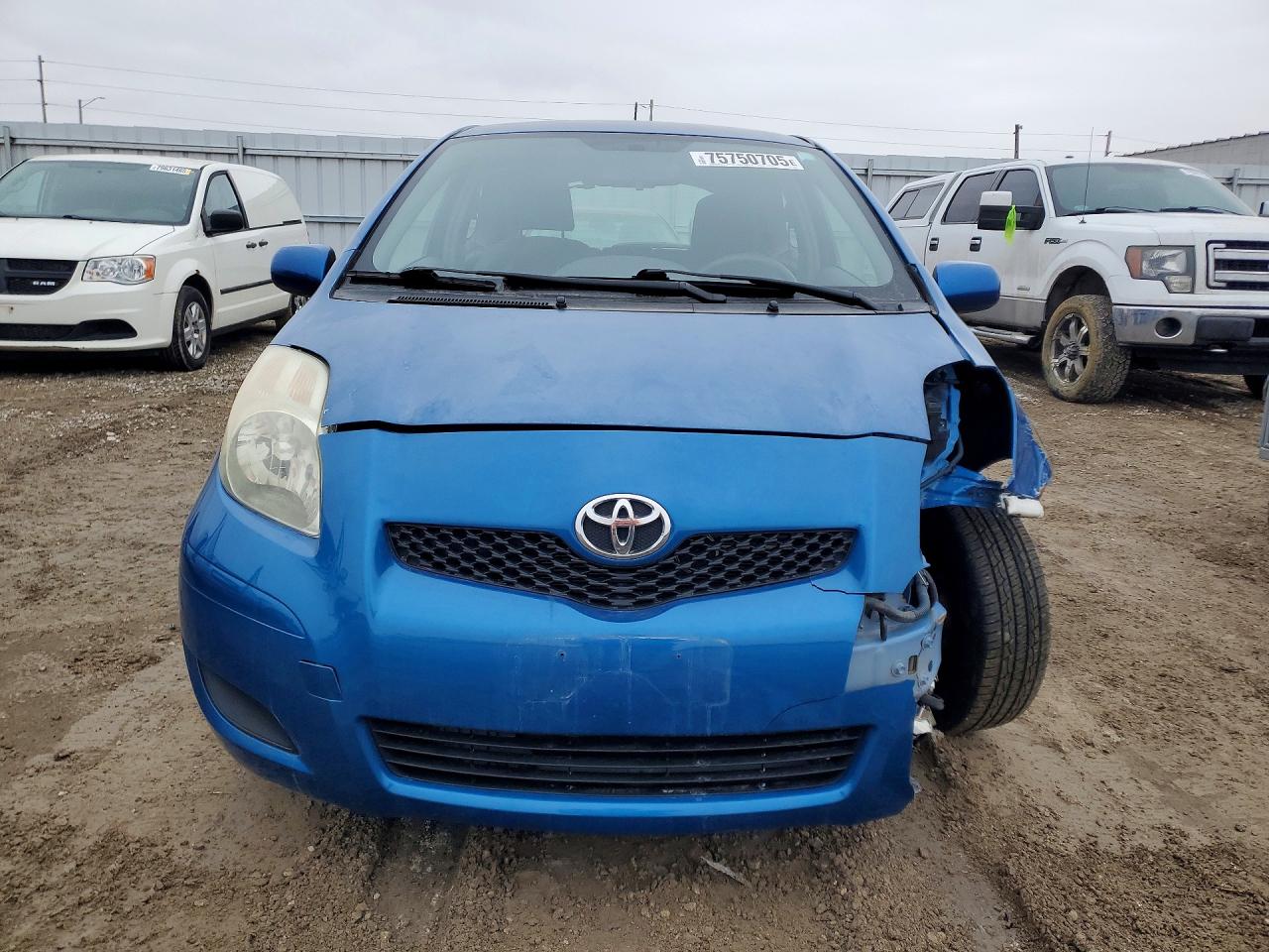 Toyota Yaris Base