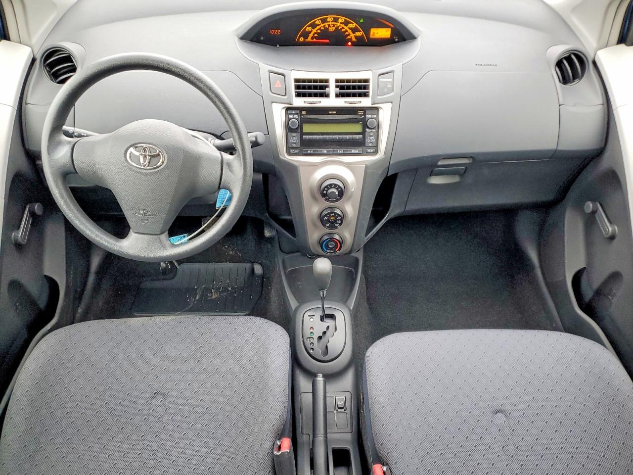 Toyota Yaris Base