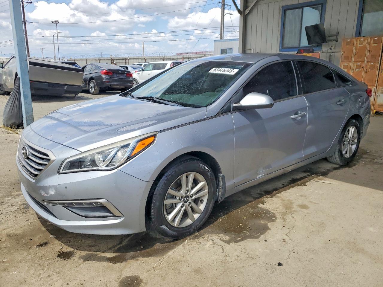 Salvage Hyundai SONATA Image