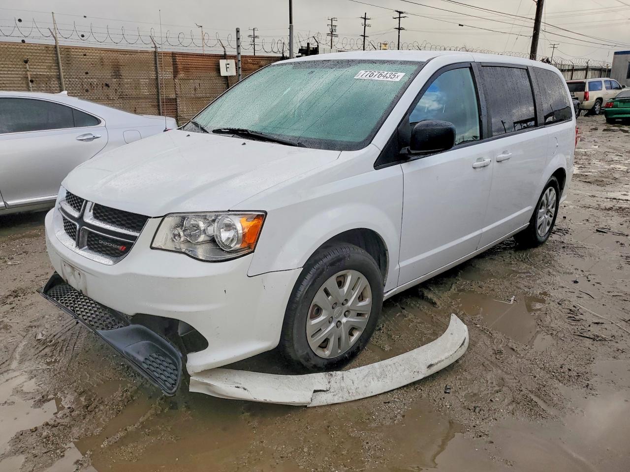 Salvage Dodge Caravan Image