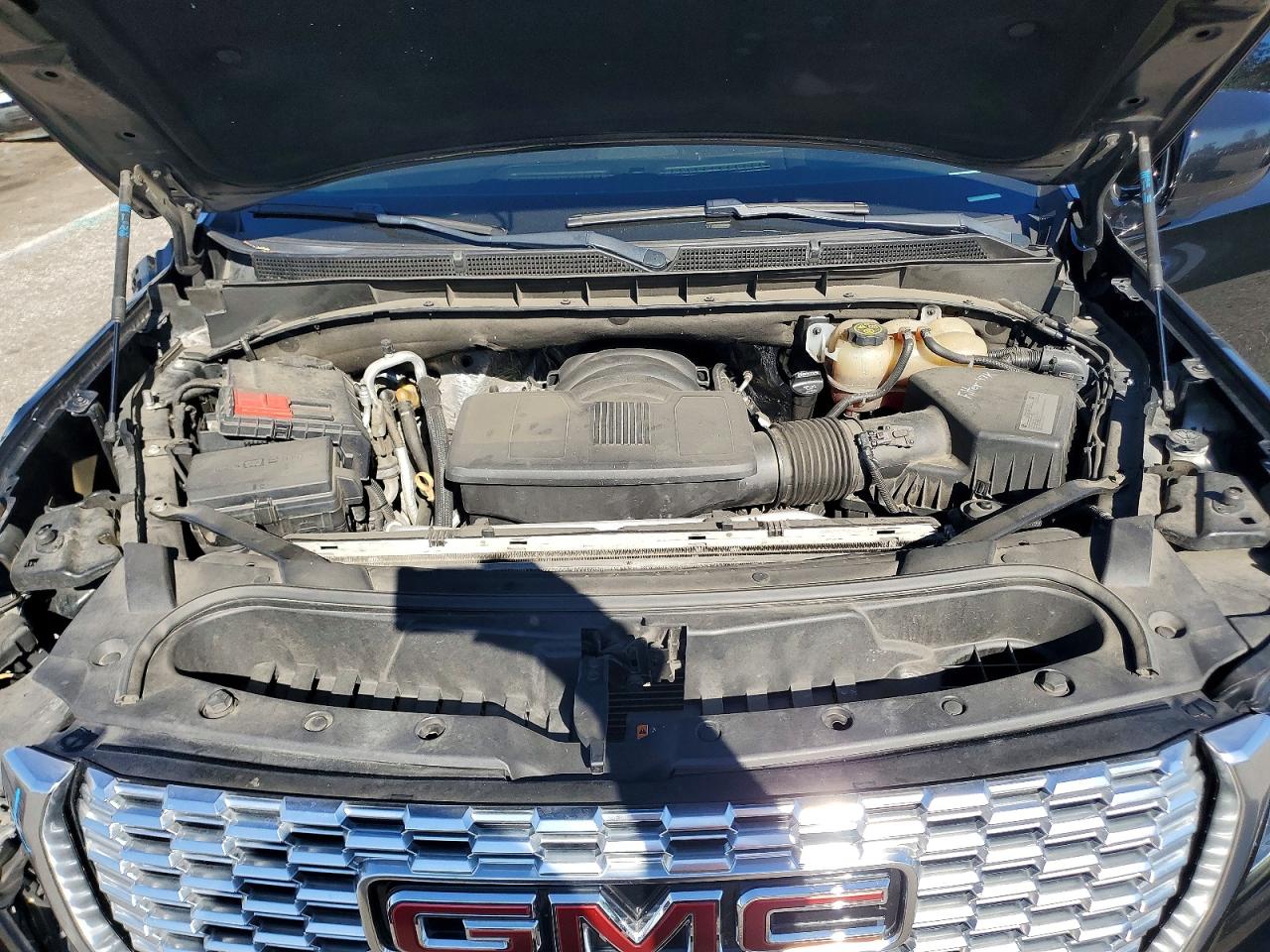 GMC Yukon Denali