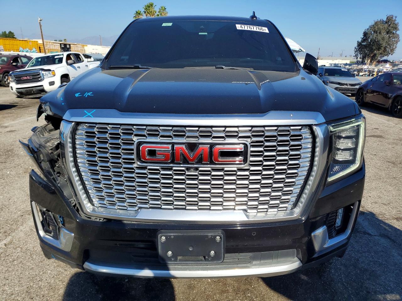 GMC Yukon Denali