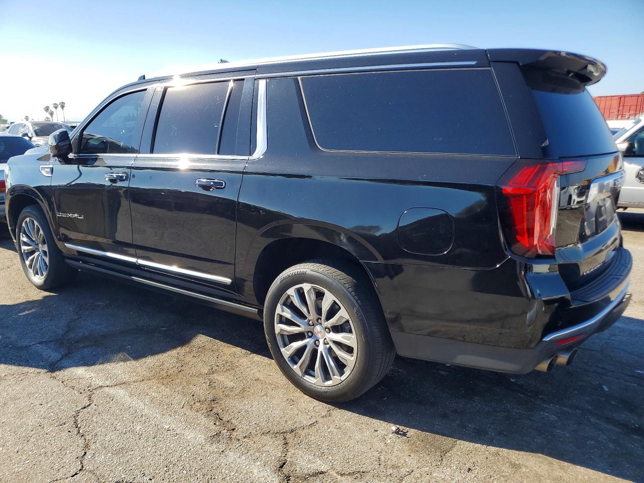GMC Yukon Denali