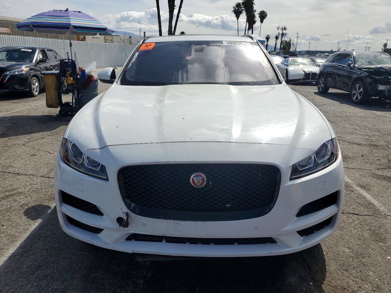 Jaguar F-PACE Premium