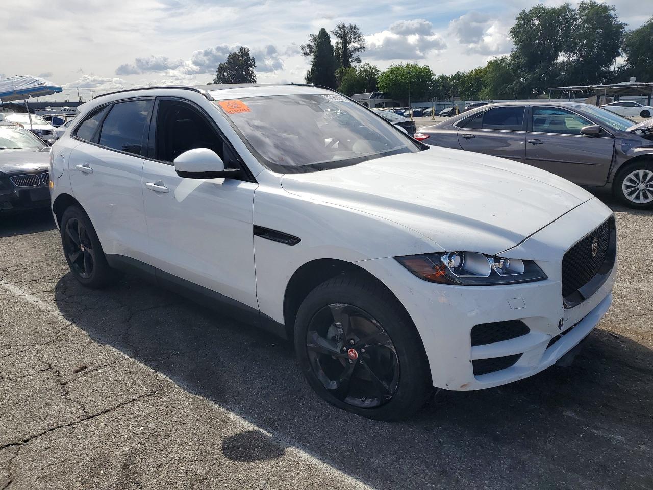 Jaguar F-PACE Premium