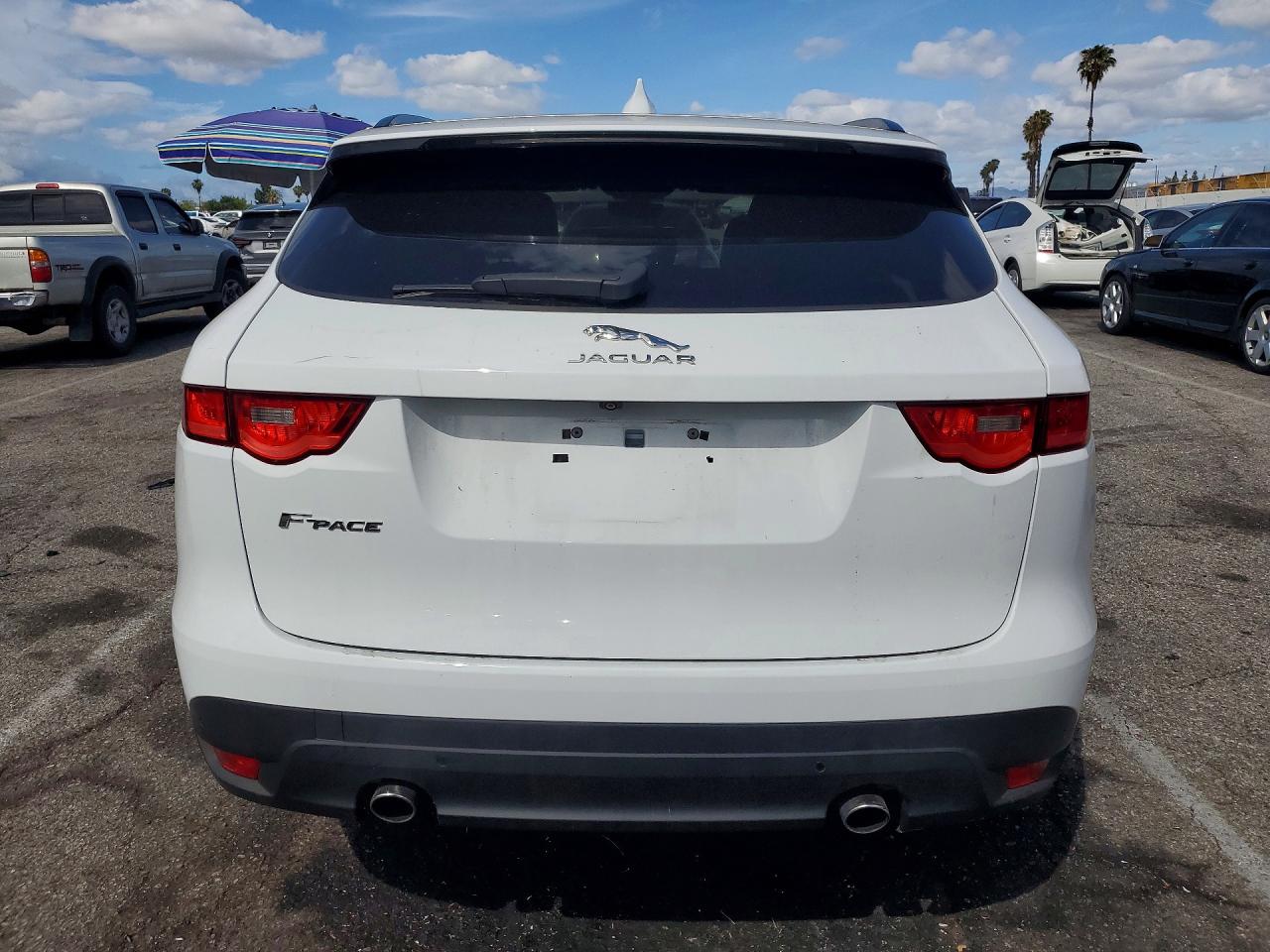 Jaguar F-PACE Premium