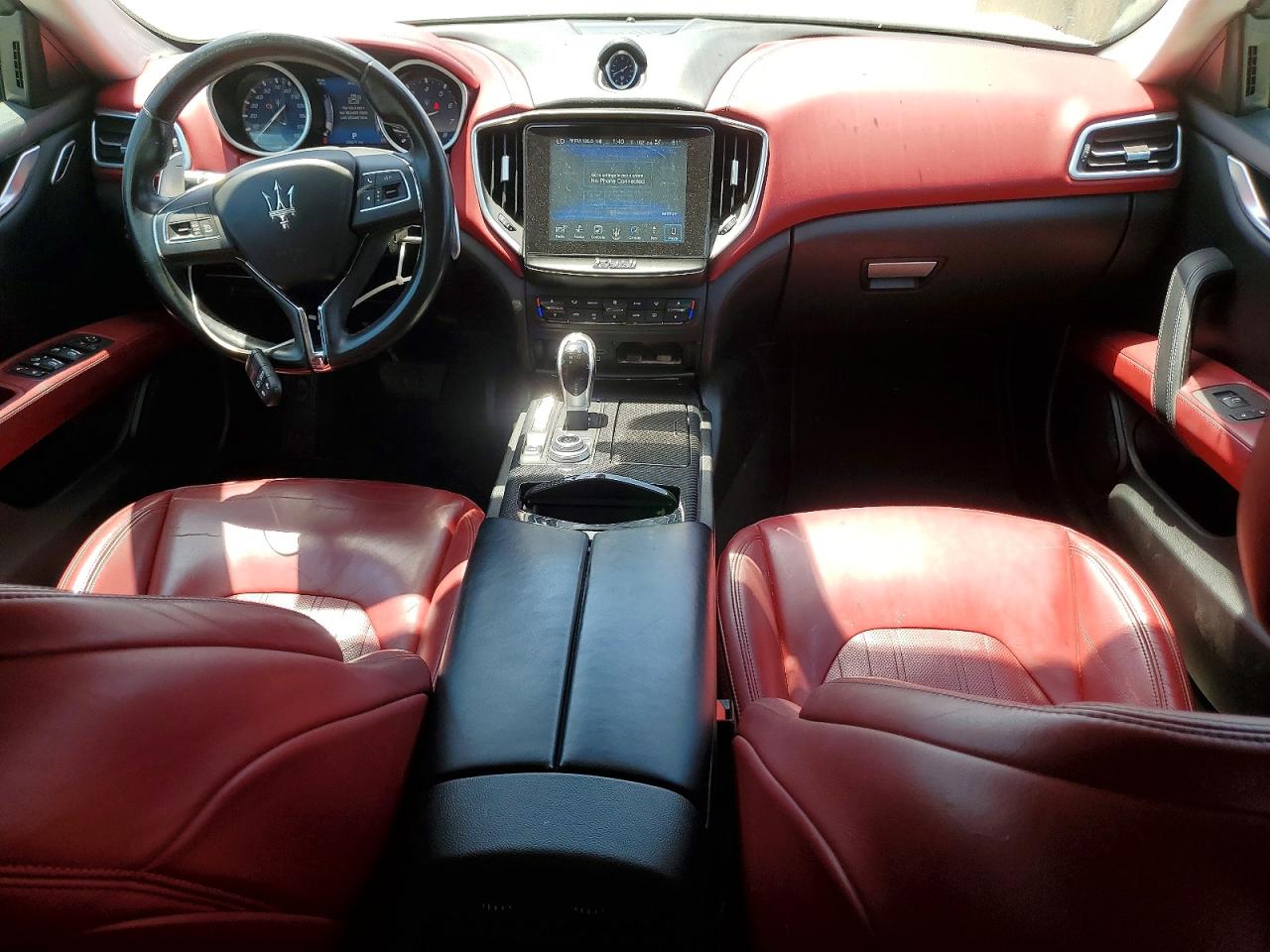 Maserati Ghibli Luxury