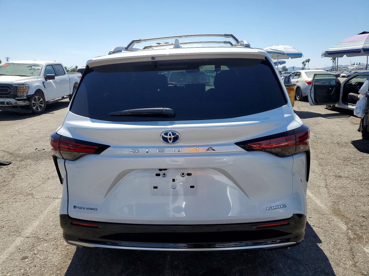 Toyota Sienna Limited 7-passenger