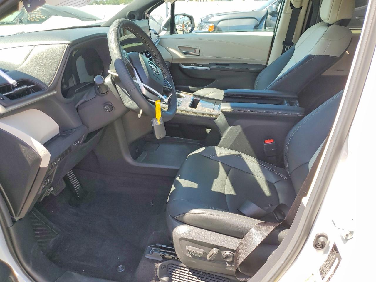 Toyota Sienna Limited 7-passenger
