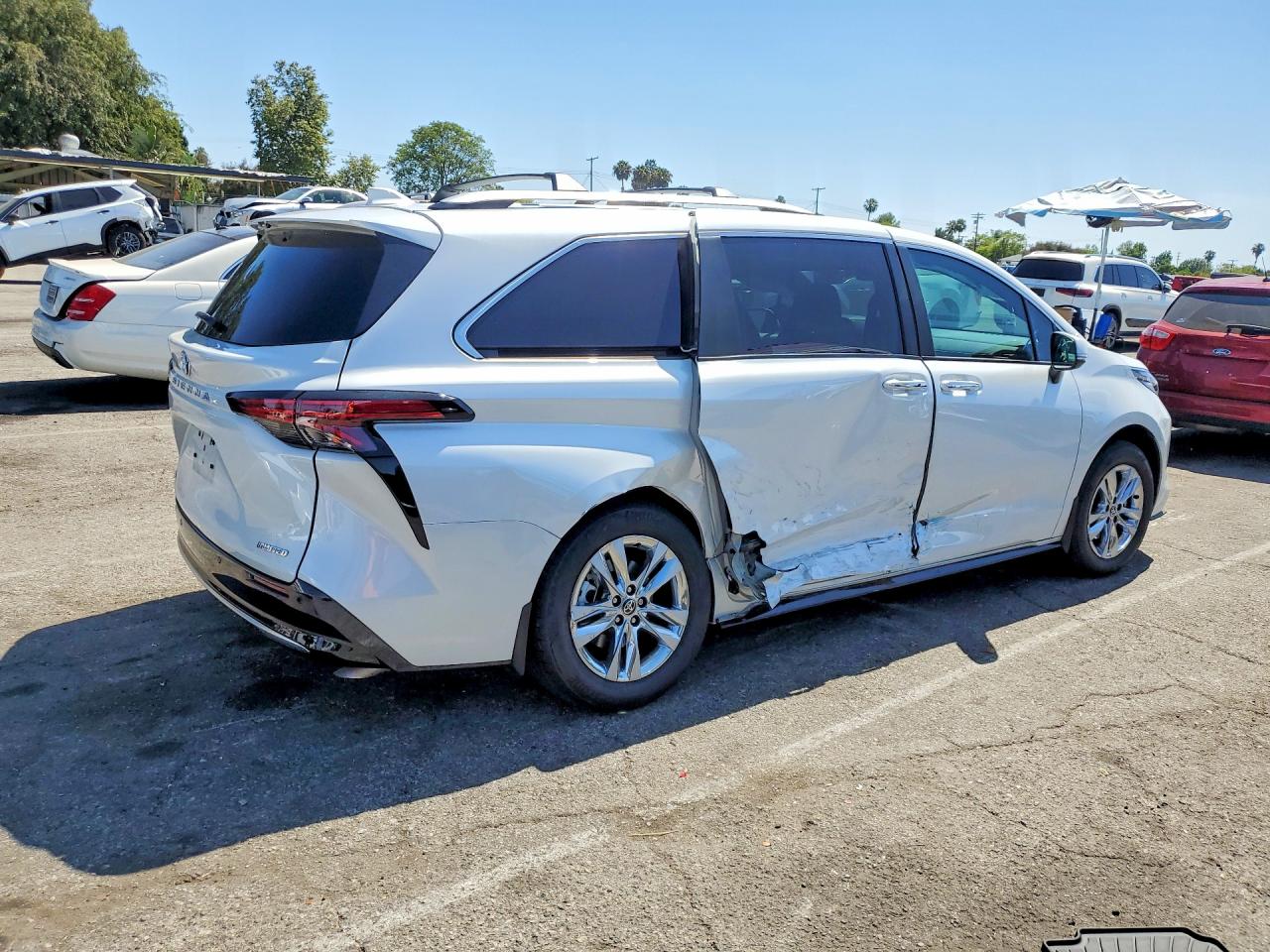 Toyota Sienna Limited 7-passenger