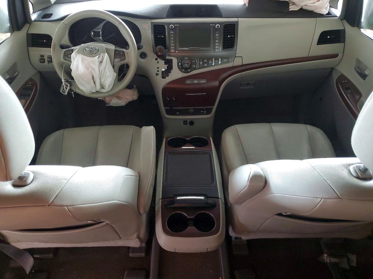 Toyota Sienna Xle 7-passenger