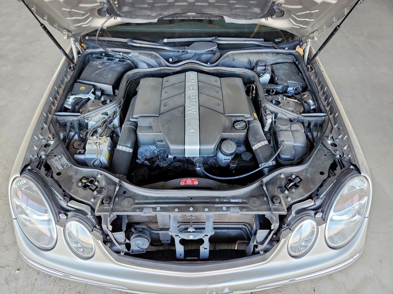 Mercedes-Benz E-Class 320