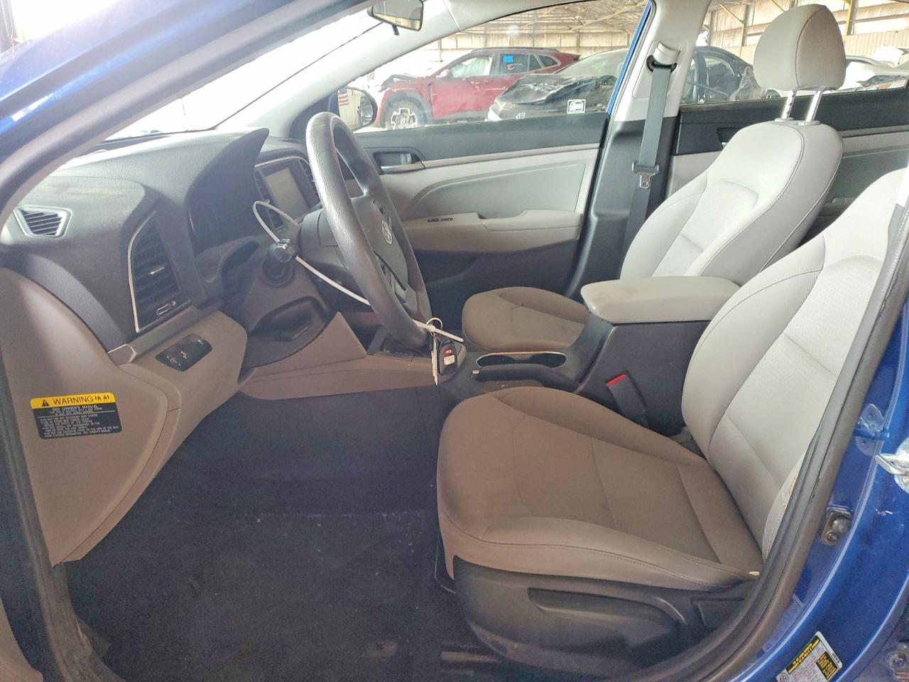 Hyundai ELANTRA Sel