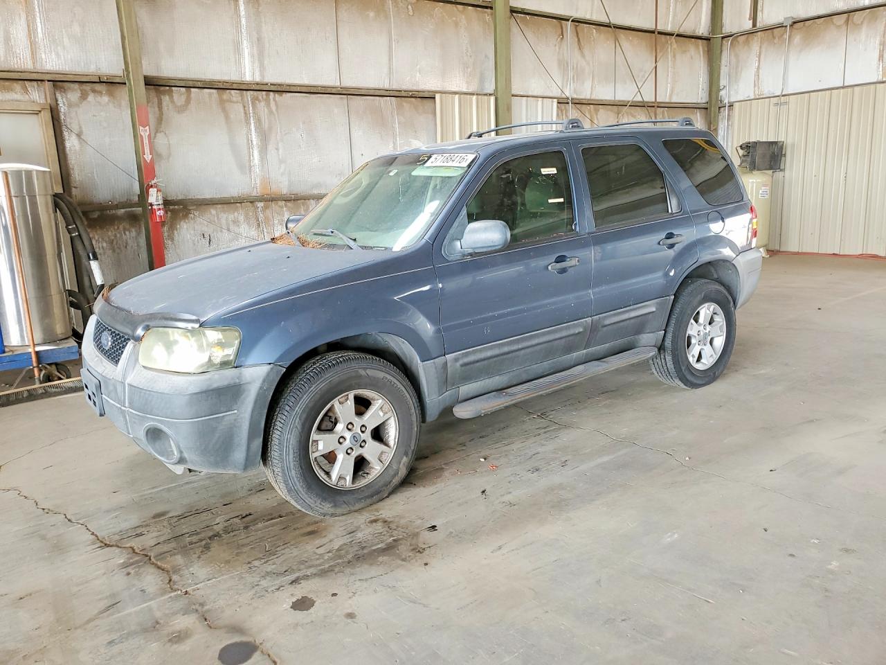 Salvage Ford Escape Image