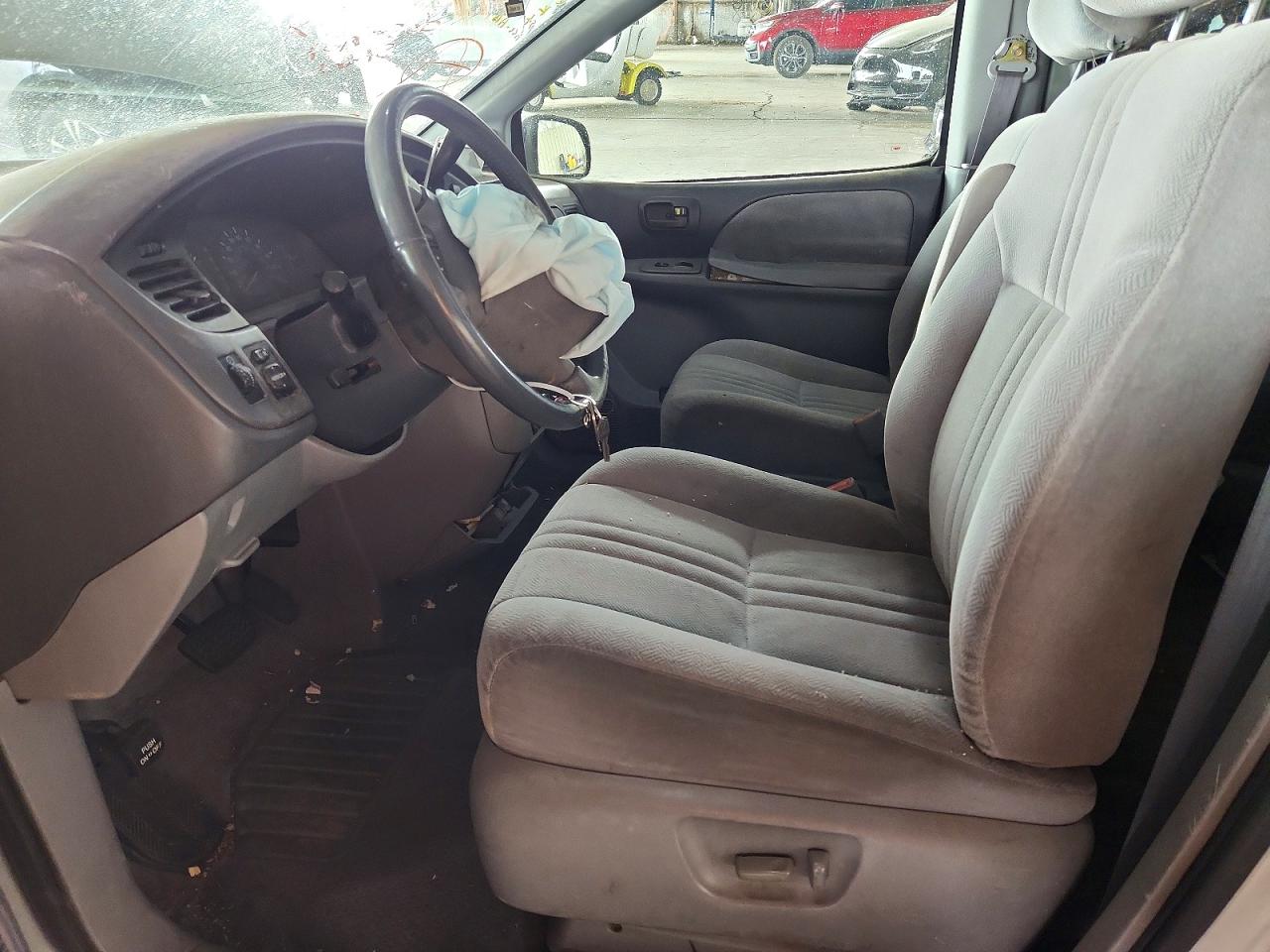 Toyota Sienna Le