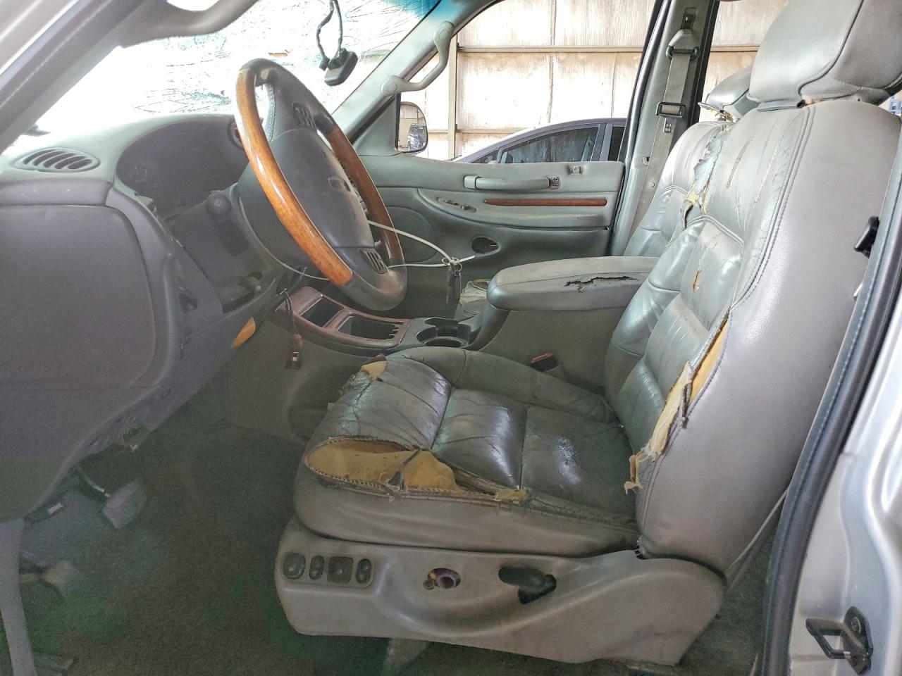 Lincoln Navigator