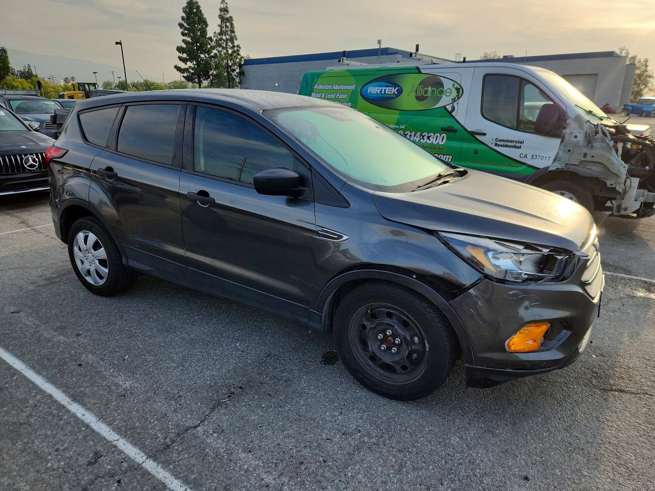 Ford Escape S