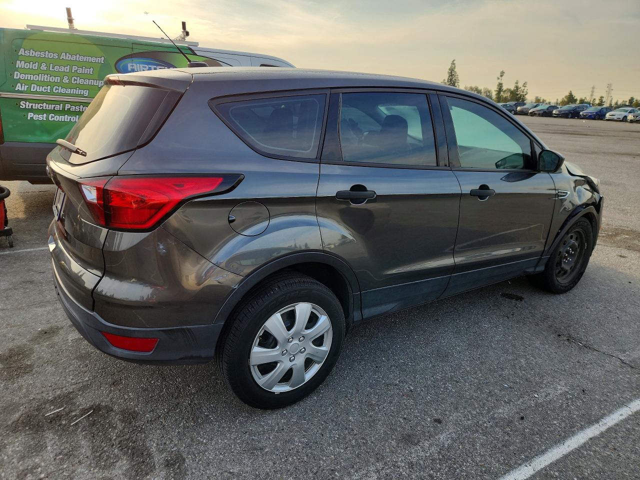 Ford Escape S